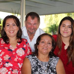 Meet your Posher, Diana